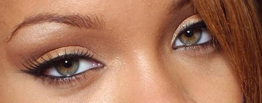 Rihanna eye color