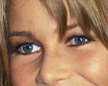 Claudia Schiffer eye color