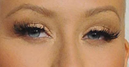 Christina Aguilera eye color