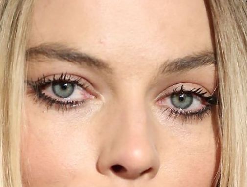 Margot Robbie eye color