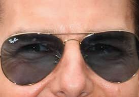 Tom Cruise eye color