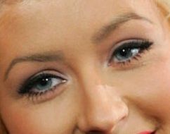 Christina Aguilera eye color