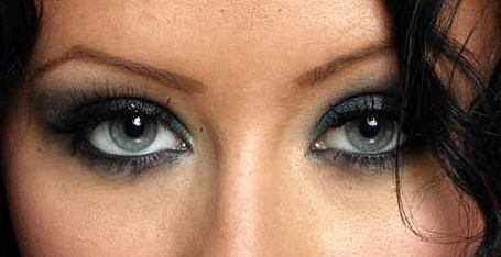 Christina Aguilera eye color