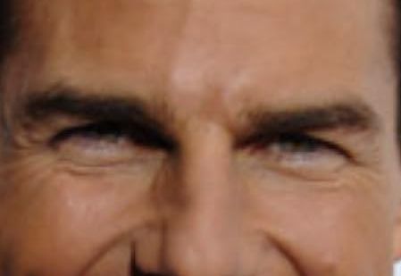 Tom Cruise eye color