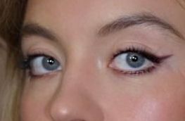 Sydney Sweeney eye color