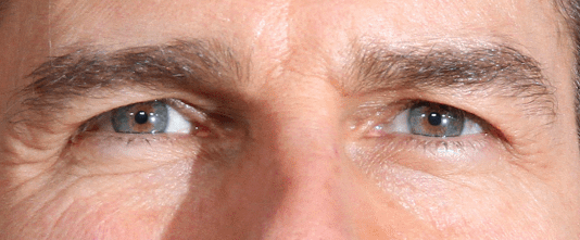 Tom Cruise eye color