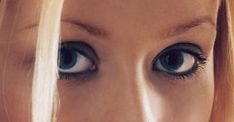 Christina Aguilera eye color