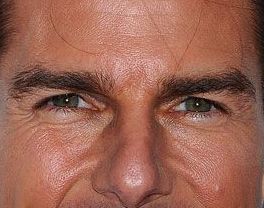 Tom Cruise eye color