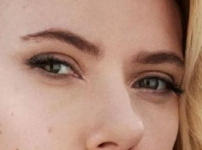 Scarlett Johansson eye color