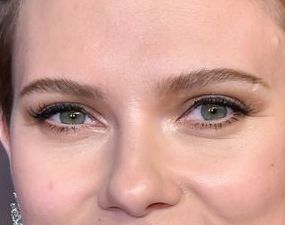 Scarlett Johansson eye color