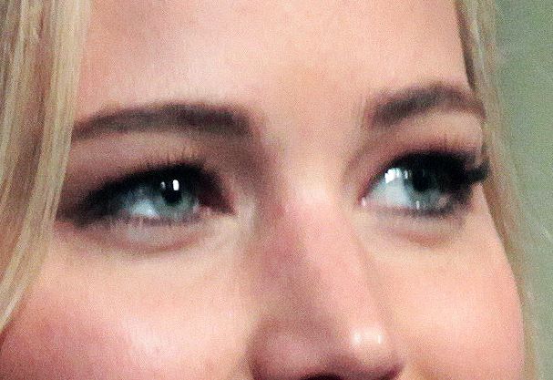 Jennifer Lawrence eye color