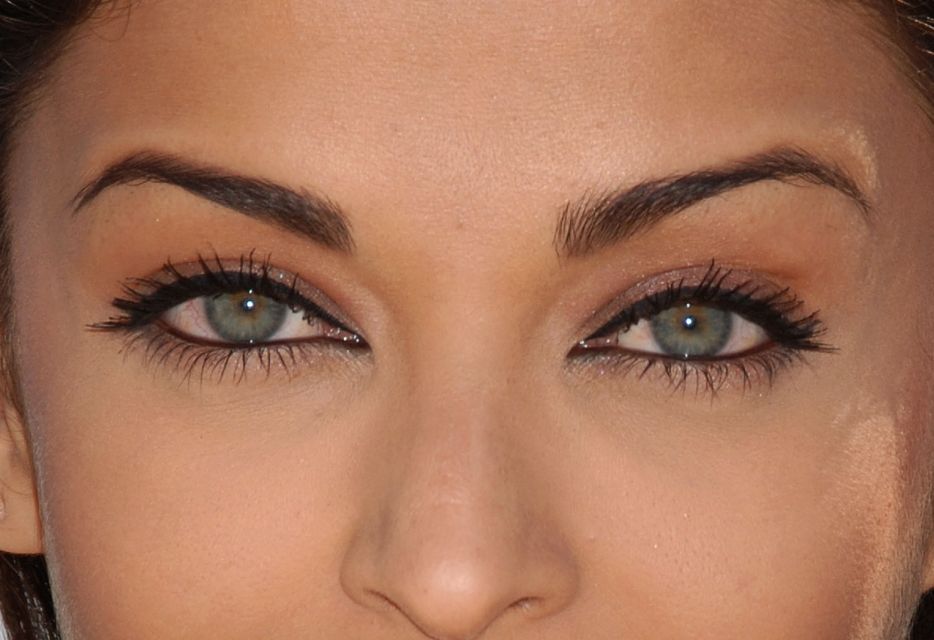 Aishwarya Rai eye color