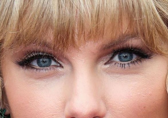 Taylor Swift eye color