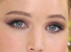 Jennifer Lawrence eye color