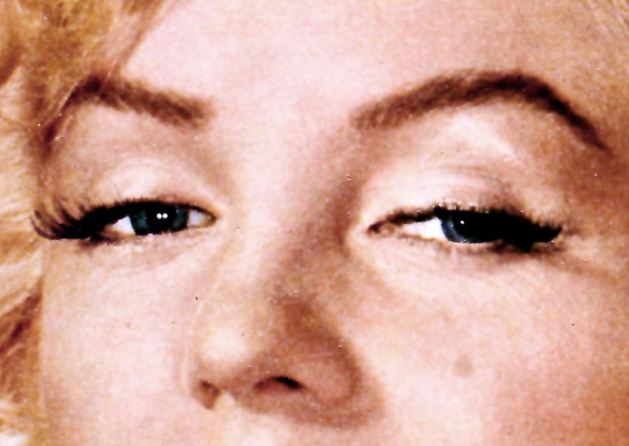 Marilyn Monroe eye color