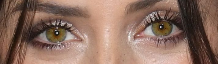 Ana de Armas eye color