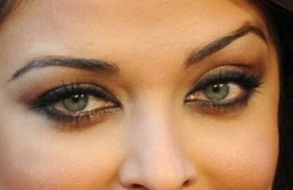 Aishwarya Rai eye color