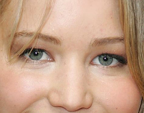 Jennifer Lawrence eye color