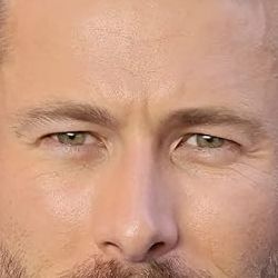 Glen Powell eye color