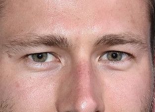 Glen Powell eye color