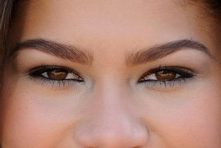 Zendaya eye color