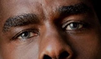 Mustafa Shakir eye color