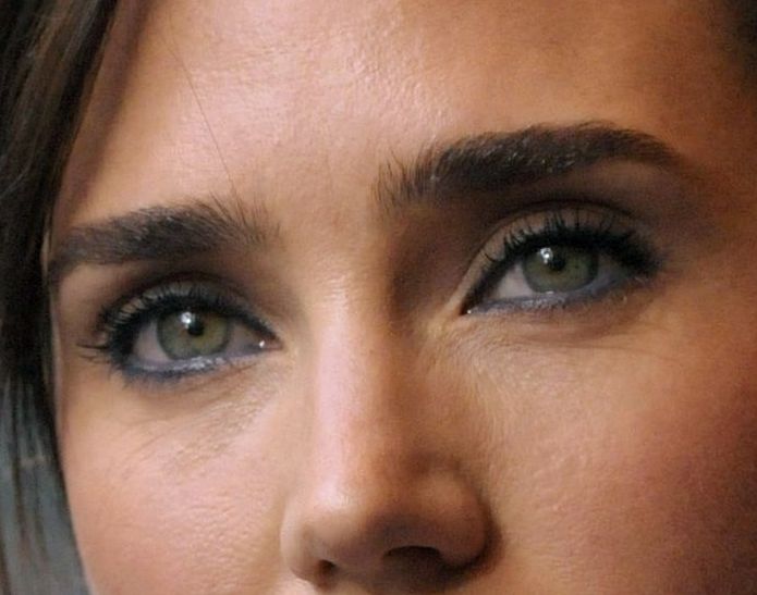 Jennifer Connelly eye color