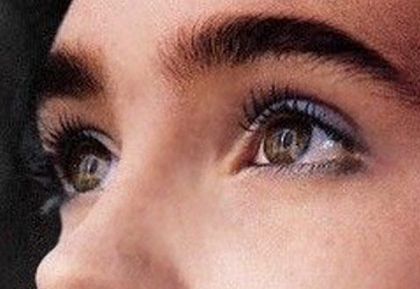 Jennifer Connelly eye color