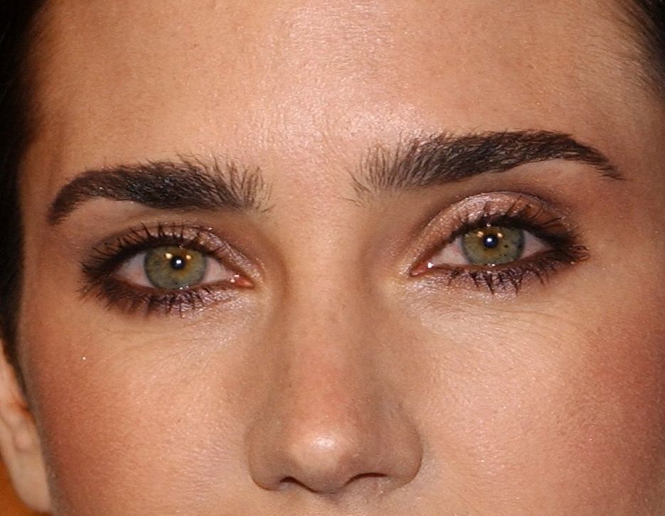 Jennifer Connelly eye color