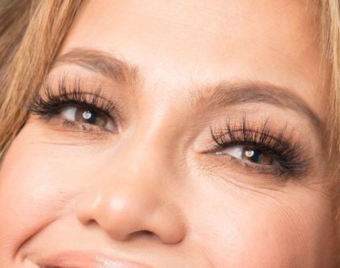 Jennifer Lopez eye color