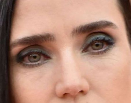 Jennifer Connelly eye color