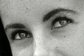 Elizabeth Taylor eye color