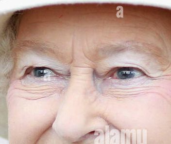 Queen Elizabeth eye color