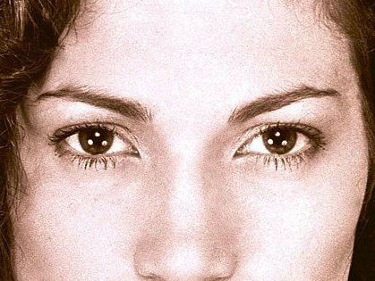 Jennifer Lopez eye color