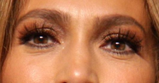 Jennifer Lopez eye color