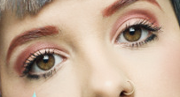 Melanie Martinez eye color