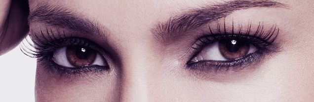 Jennifer Lopez eye color