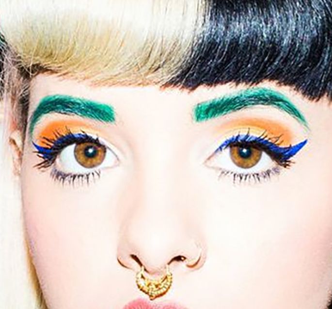 Melanie Martinez eye color