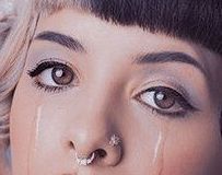 Melanie Martinez eye color