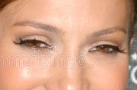 Jennifer Lopez eye color