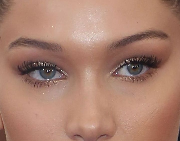 Bella Hadid eye color