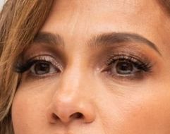 Jennifer Lopez eye color