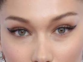 Bella Hadid eye color