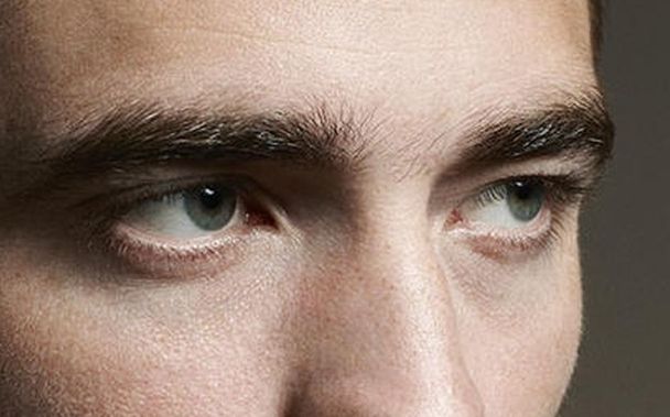 Robert Pattinson eye color