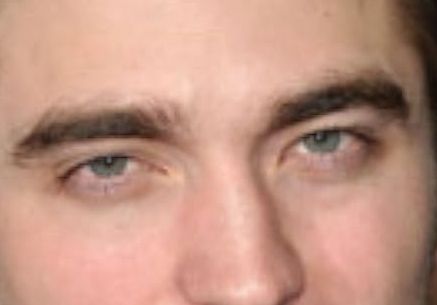 Robert Pattinson eye color