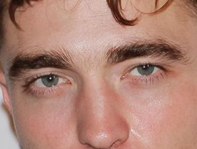 Robert Pattinson eye color