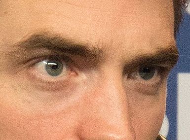 Robert Pattinson eye color