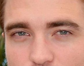 Robert Pattinson eye color