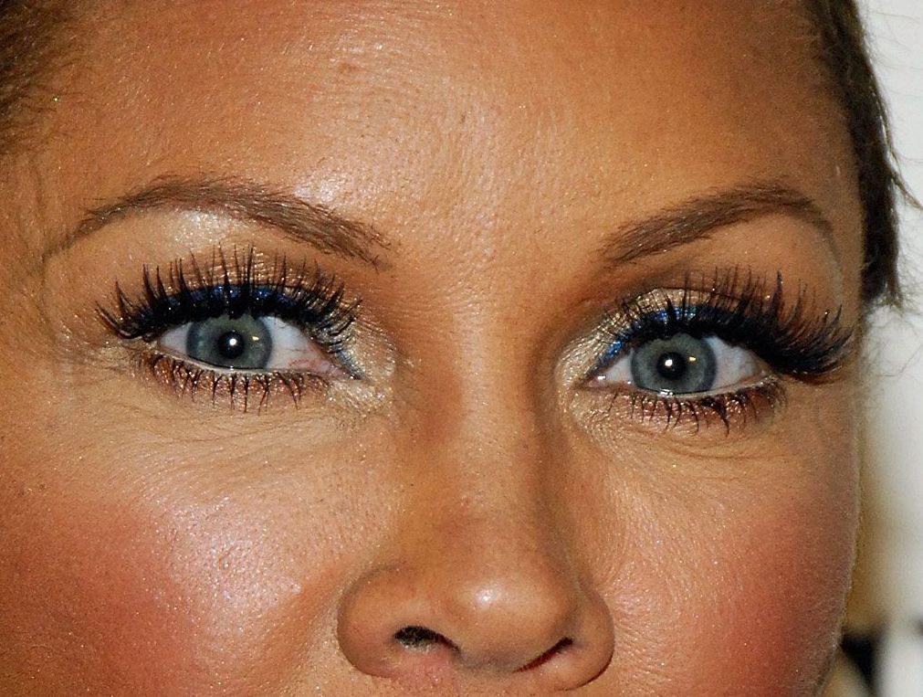 Vanessa Williams eye color