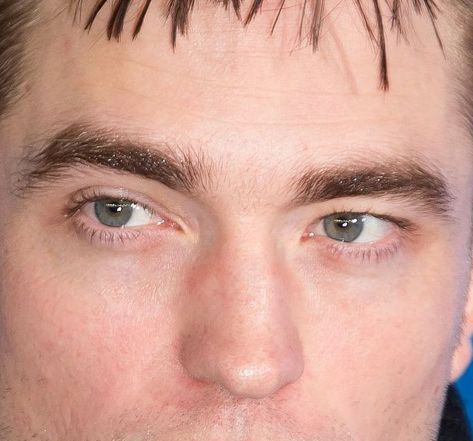 Robert Pattinson eye color